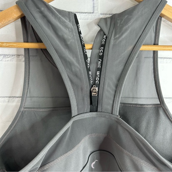Zyia One More Rep Sports Bra in Gray size Large - Picture 4 of 7
